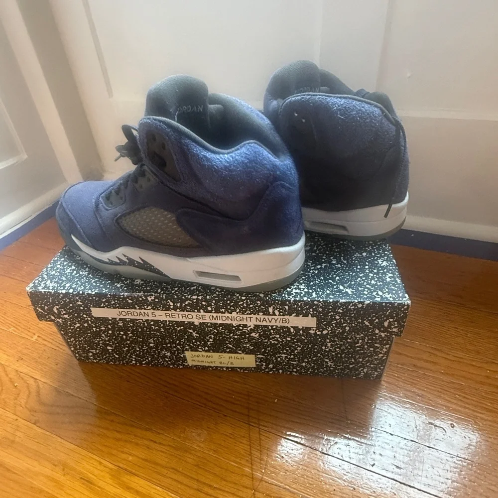 FD6812-400 Nike Air Jordan 5 Retro SE Midnight Navy Blue Georgetown Grey (Men's)